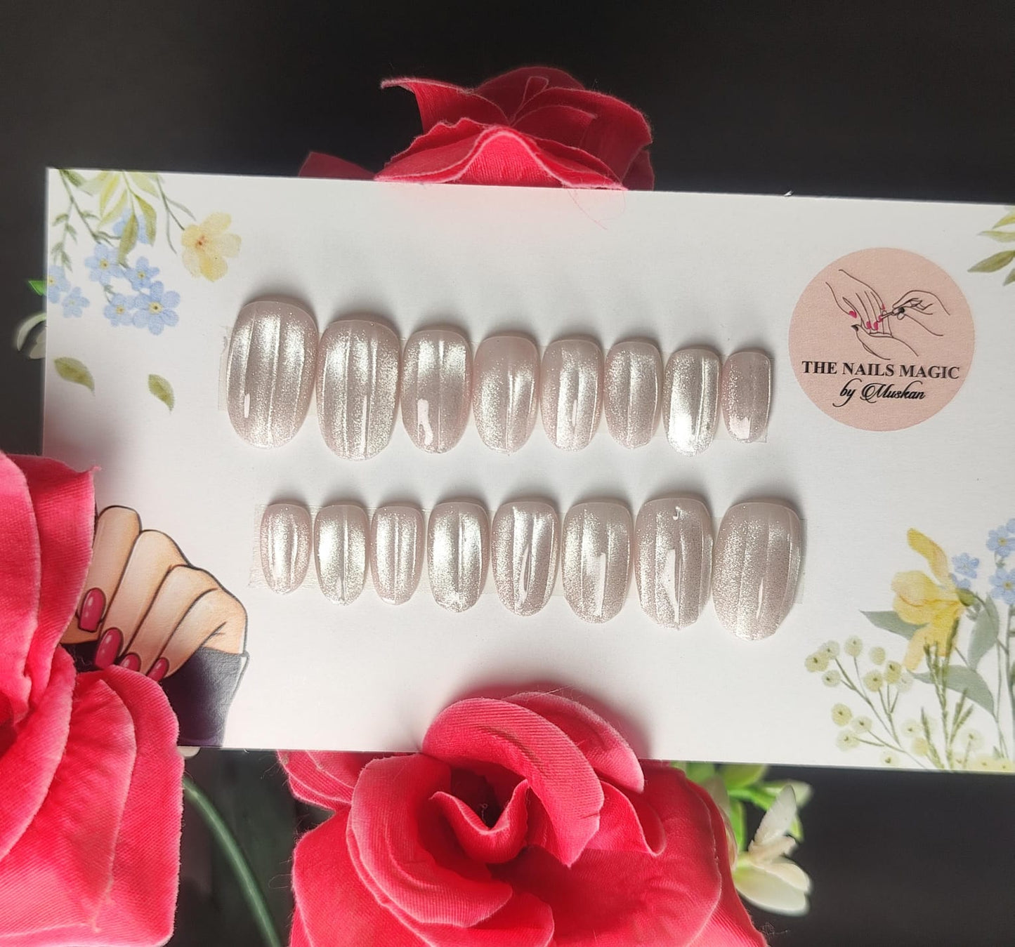 Elegant Pearl Sheen Cateye Nails - Oval