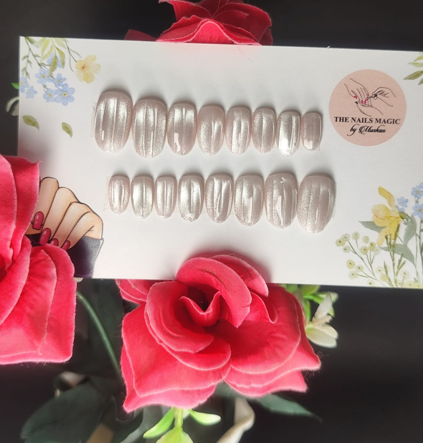 Elegant Pearl Sheen Cateye Nails - Oval